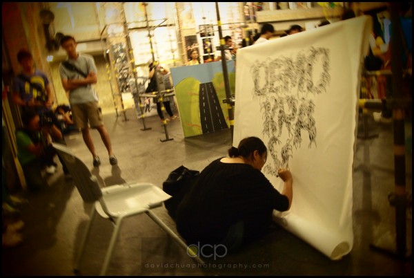 This artist took the whole day to finish this amazing piece of work! Highly commendable!